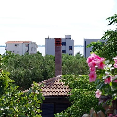 Apartment Nada Vir Esterno foto