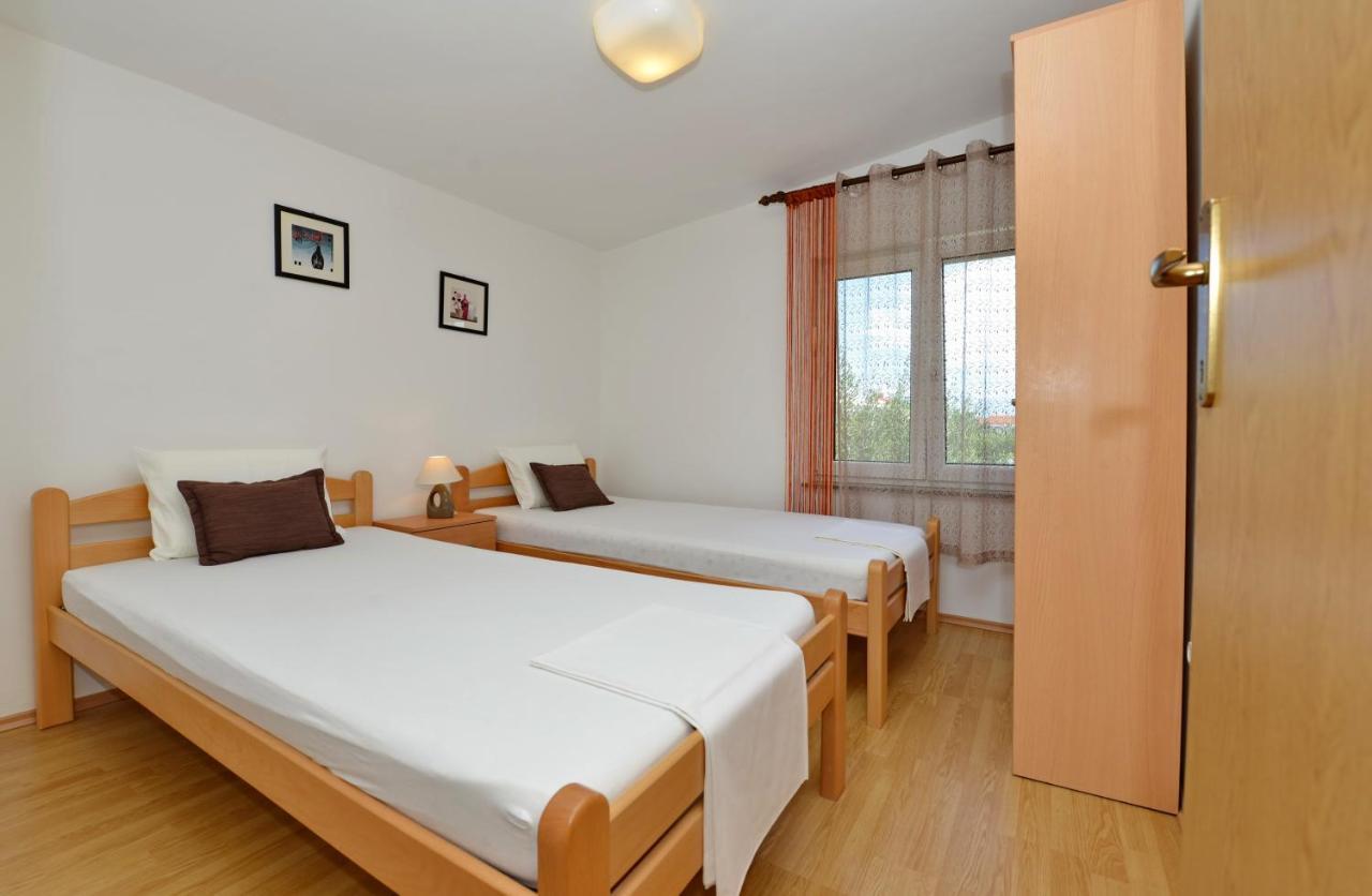 Apartment Nada Vir Esterno foto
