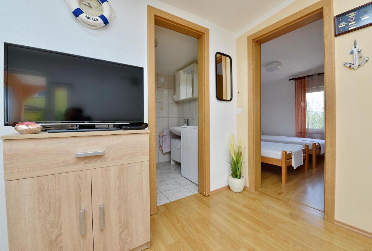 Apartment Nada Vir Esterno foto