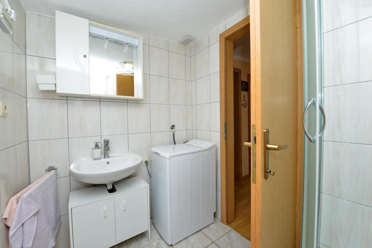 Apartment Nada Vir Esterno foto