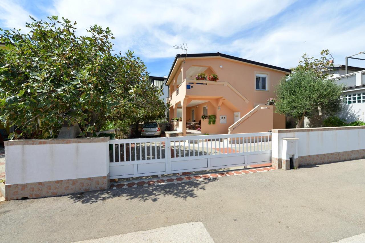 Apartment Nada Vir Esterno foto