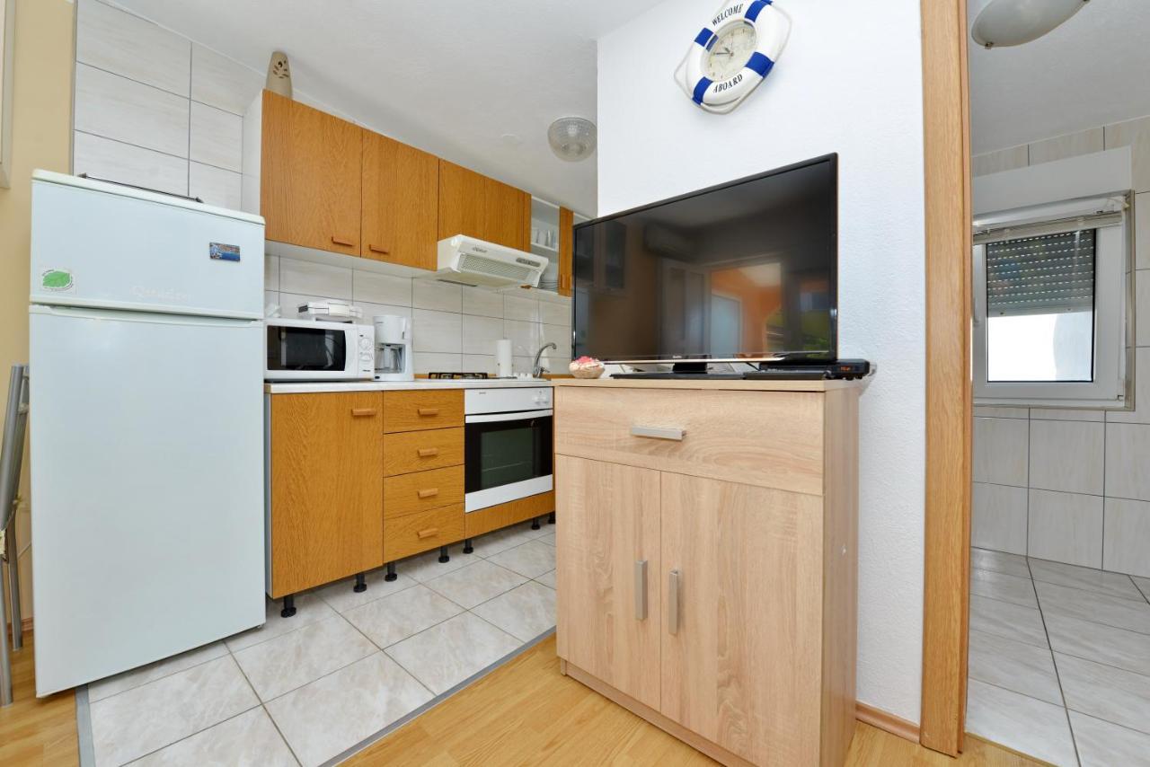 Apartment Nada Vir Esterno foto