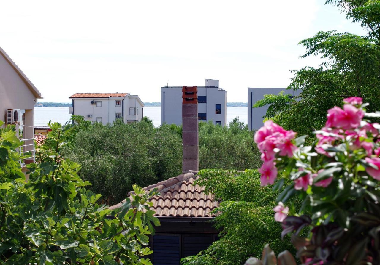 Apartment Nada Vir Esterno foto