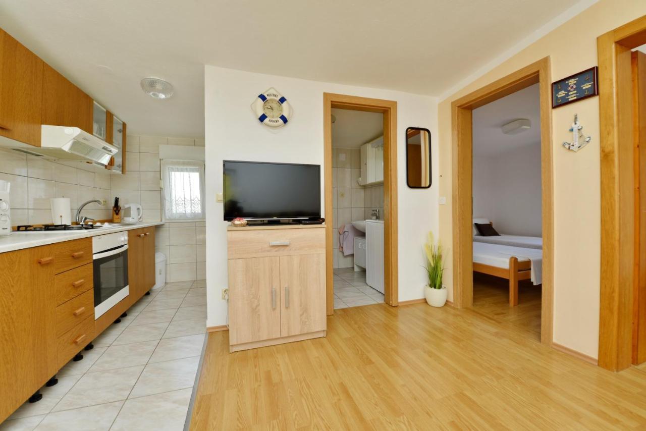Apartment Nada Vir Esterno foto